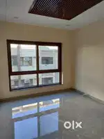 Independent 8 marla facing park triple sector 44 Chandigarh