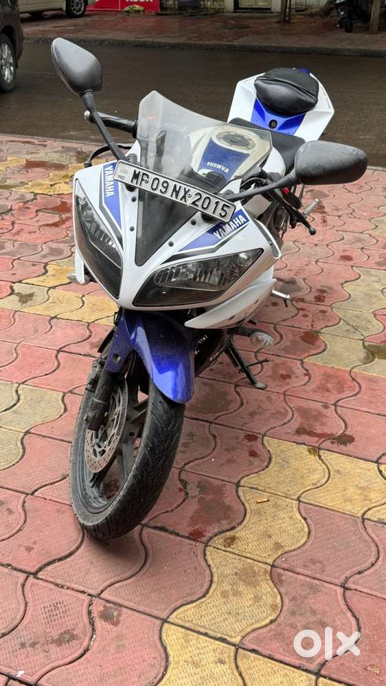R15 - V2 (Less than 25,000 km)