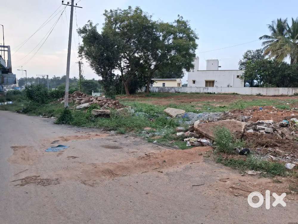 Vacant plot Commercial come residemtial