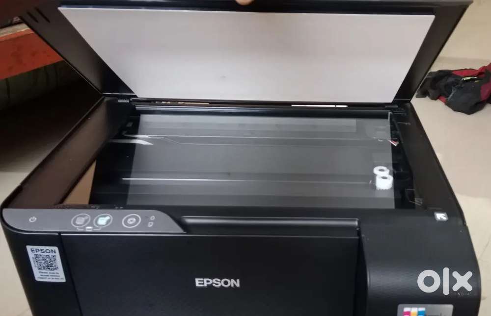 Selling in Epson printer L3210 ECO tank Good candition