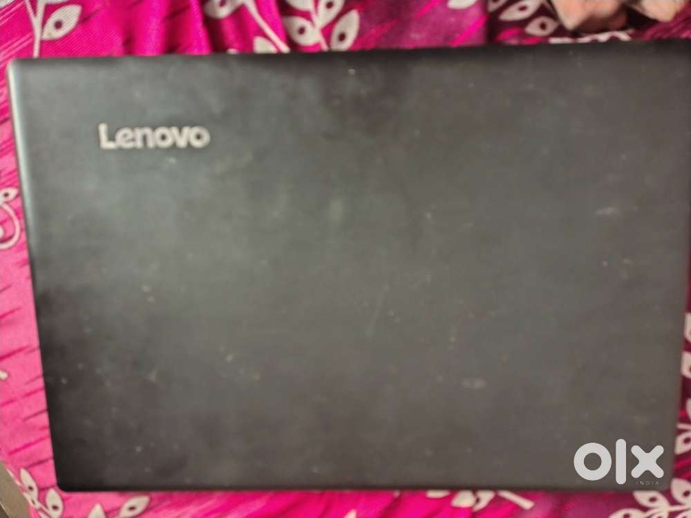 Lenovo IdeaPad 110 4GB/500GB HDD/WINDOWS 10