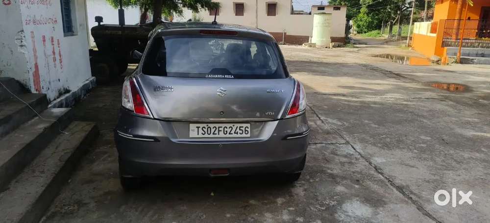 Maruti Suzuki Swift 2013 Diesel 122000 Km Driven