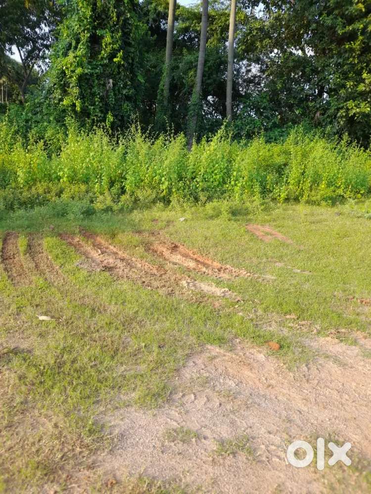 Land in gandhavaram near highway