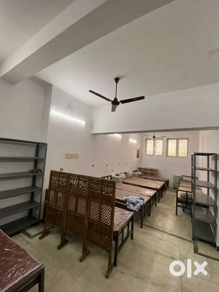 Pg ladies accomodation fully furnished