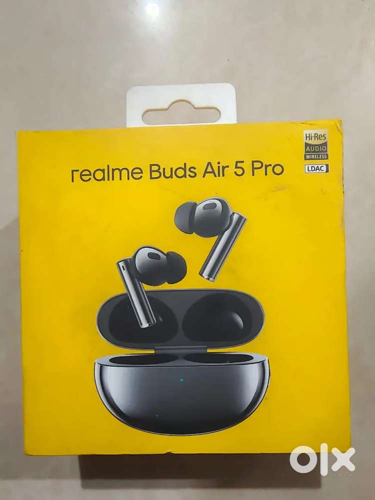 Realme Buds Air 5 Pro (Black) – Excellent Condition, Great Sound