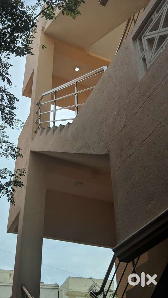 1bhk flat for rent with private terrace