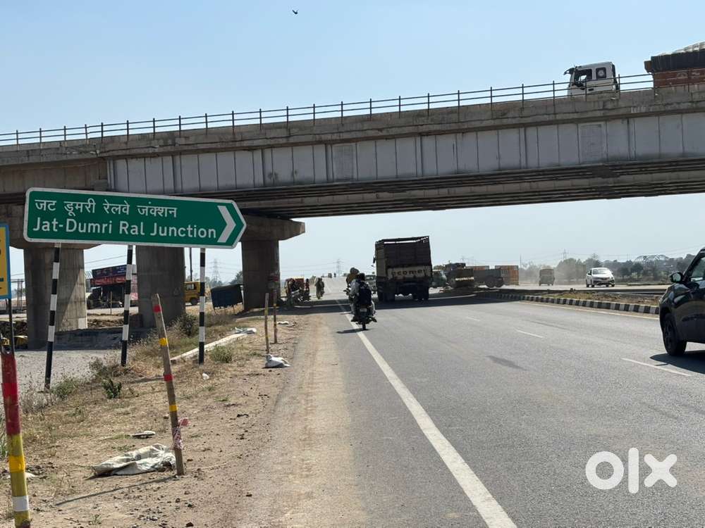 26 Lakh/kattha( 15 kattha )Commercial Plot At Dumari Junction, Patna.