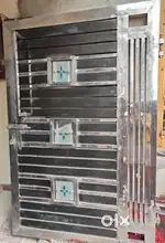 Boundary wall gate