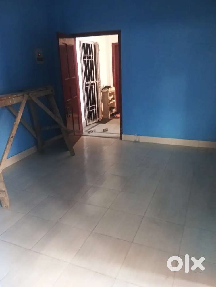 3bhk flat with 3 bedroom,1 hall for rent near jain udyog