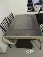 4 Seater wooden dinning table