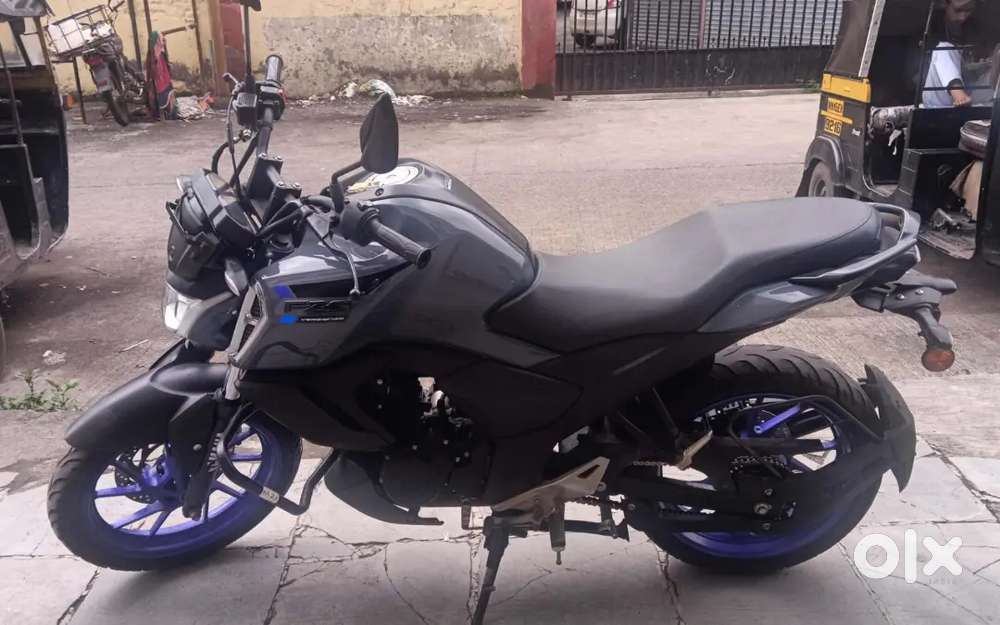 Showroom Condition YAMAHA FZ  Version 4.0 , Reg 28/3/2024 , For Sale