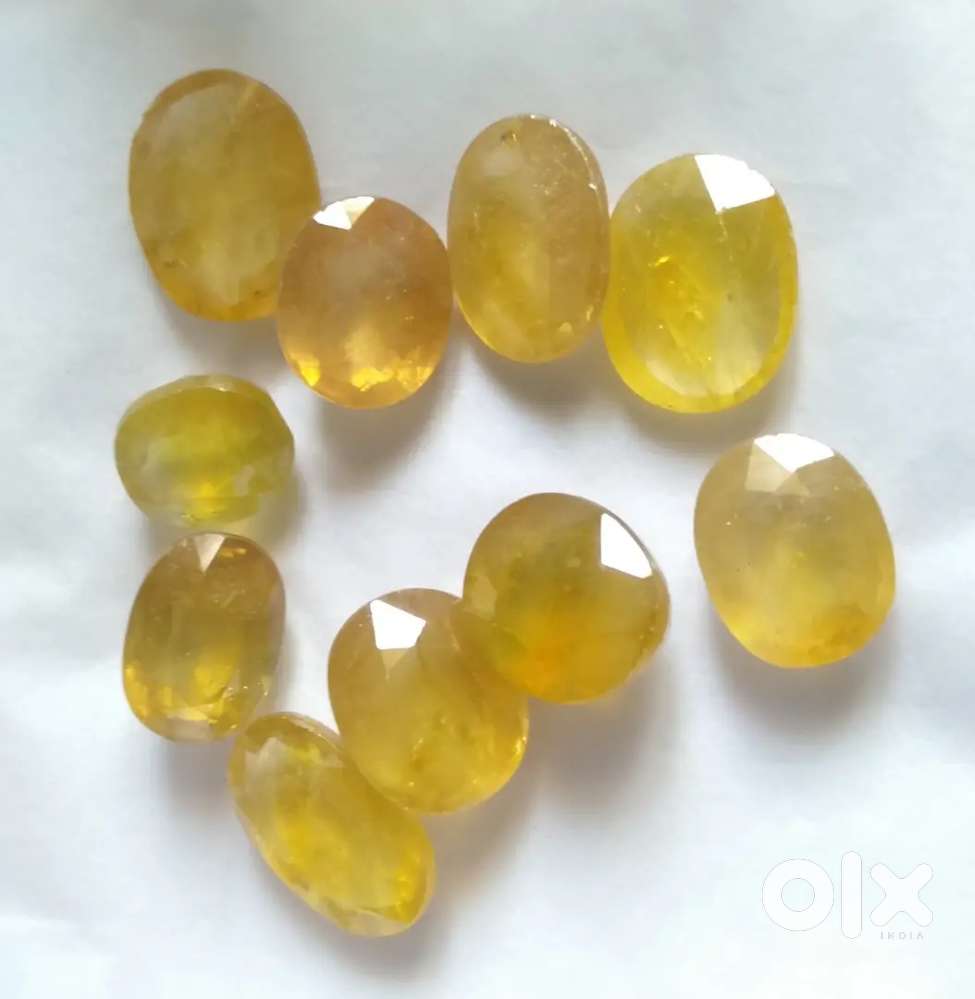 Gemstone Yellow Sapphire (pukraj)