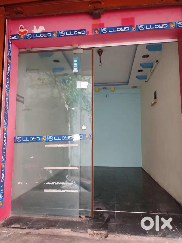 SHOP FOR RENT,Near Town Hall,G.N.T Road.