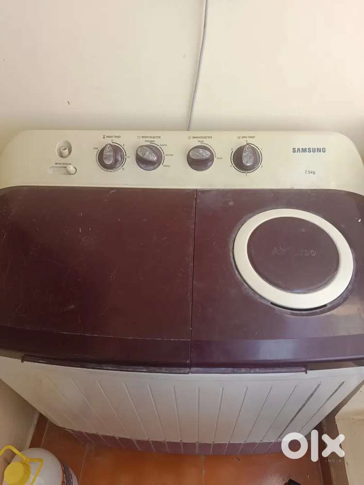 7.5kg Samsung semi automatic washing machine