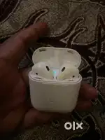 Apple AirPods (2nd Generation)
