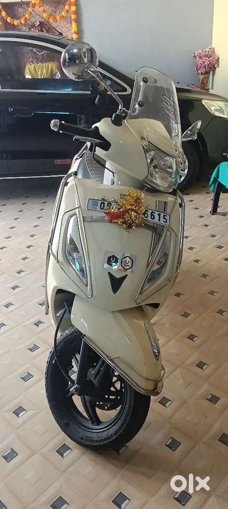 Jupiter classic scooter