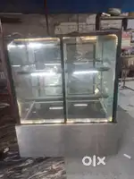 Cake cooler