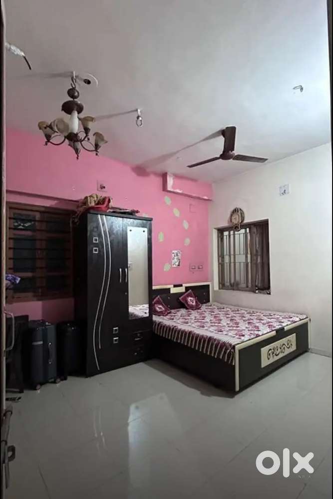 Only girls Room mate chaiye