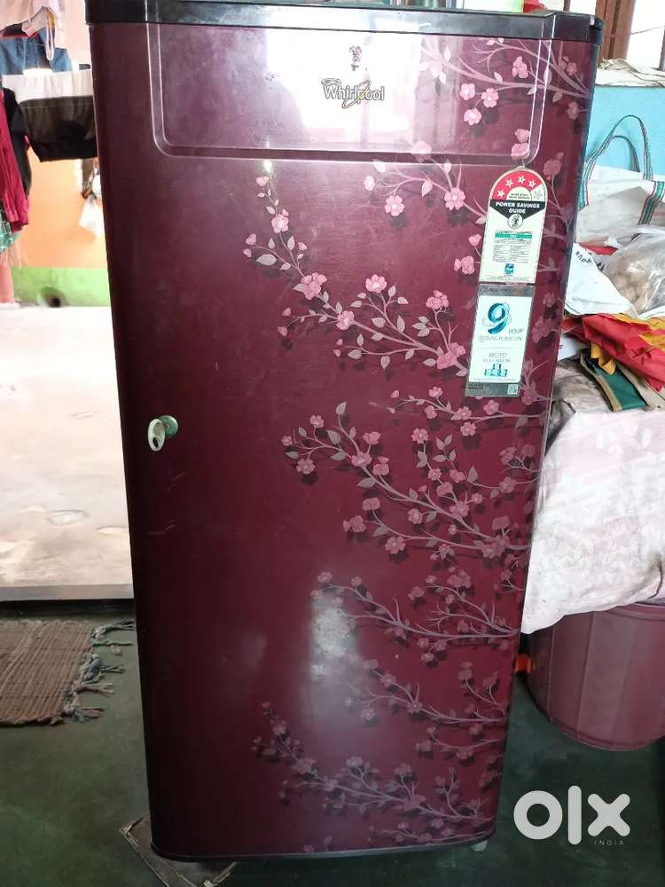 Whirlpool good condition fridge