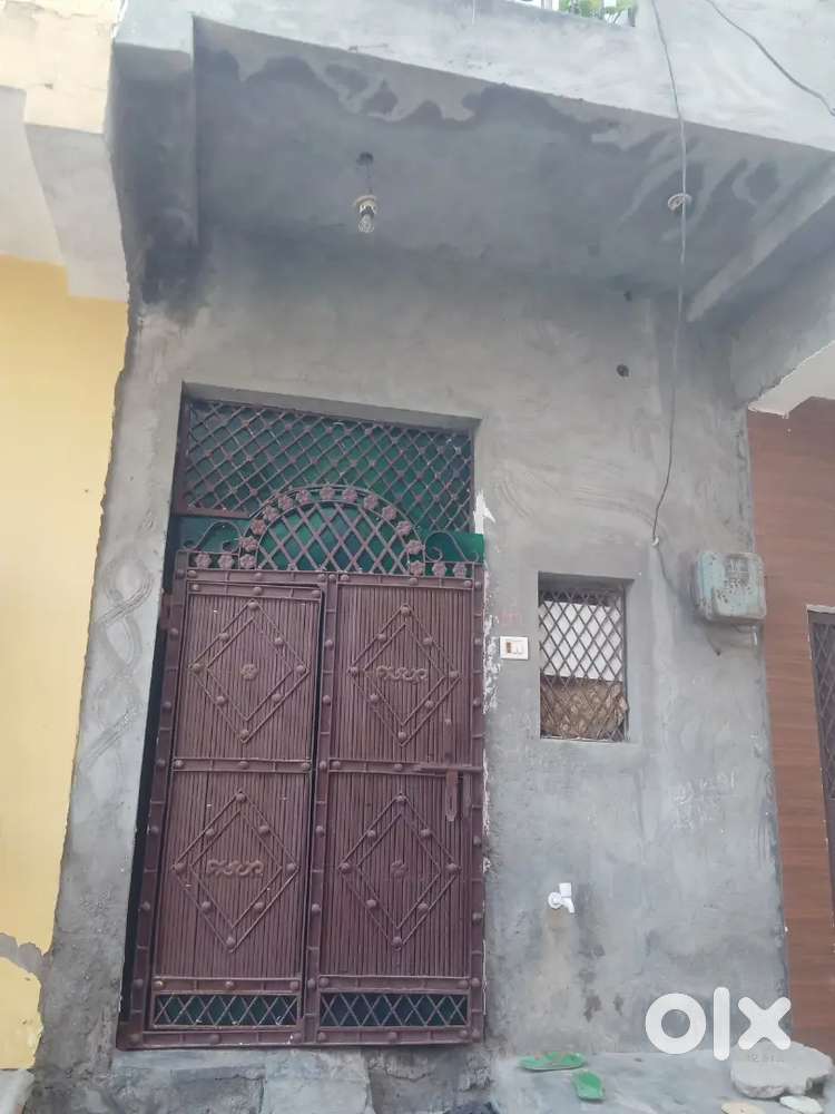 30 gaj ka house hai viney nagar faridabad sector 91 k pass
