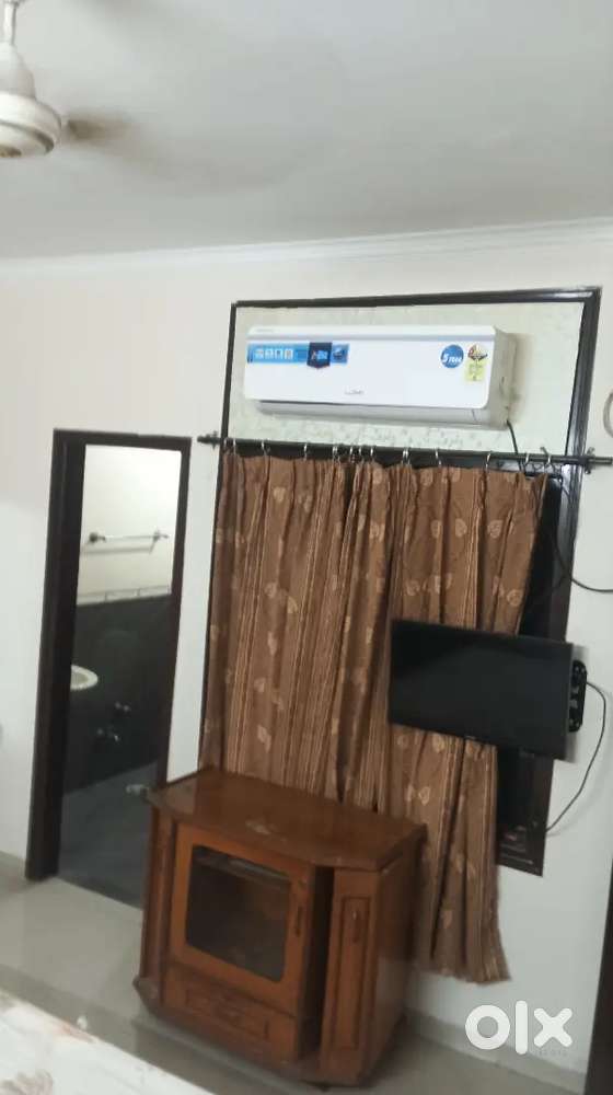 1bhk for rent in Ranjit Avenue