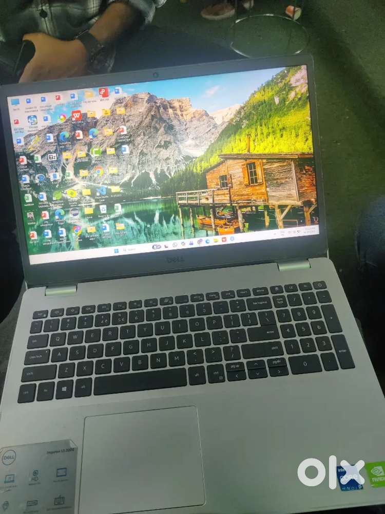 Selling Dell laptop