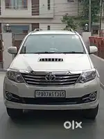 Toyota fortuner 2014 top model(company record)