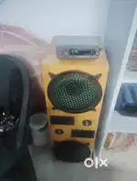 Speaker with amplifier in Auto used