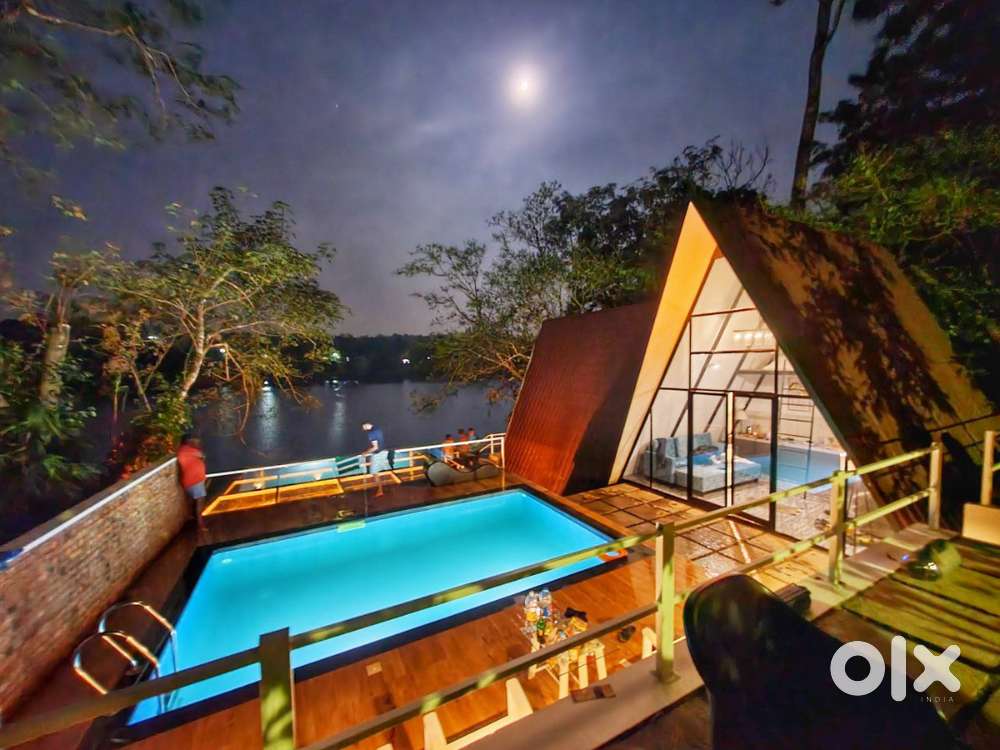 Resort In Poomala Dam