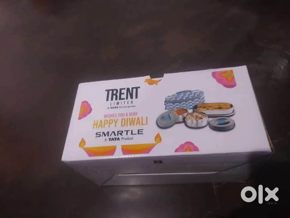 Airtight lunch box and hotcase from tent limited smartle product