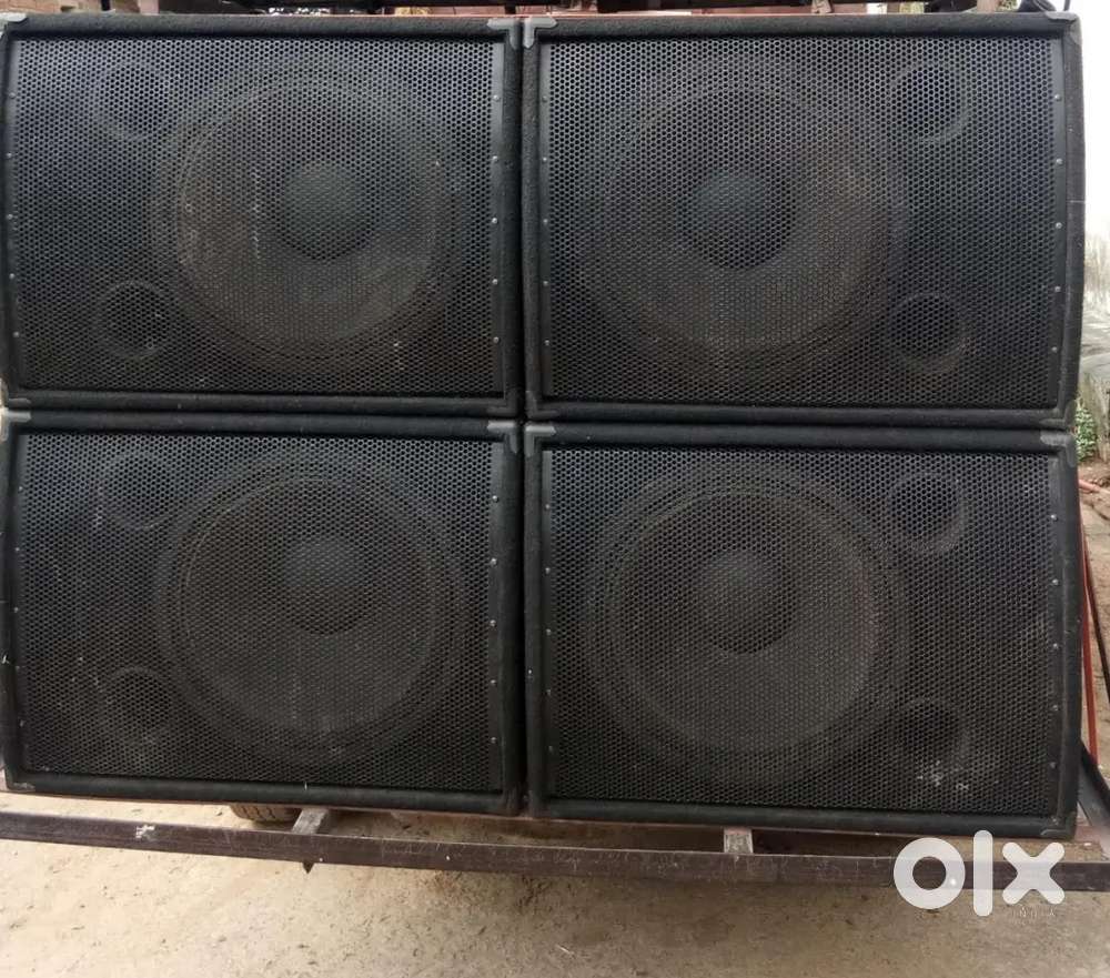 AHUJA 650 WATT 18 INCH BASS