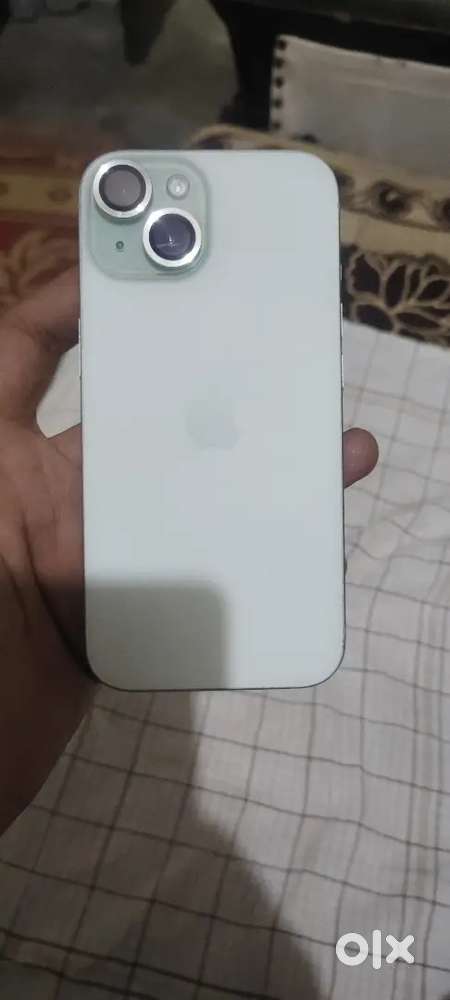 iPhone 15 8 128