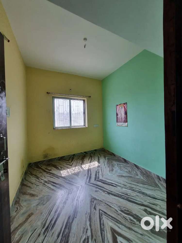 Single room for rent without kitchen