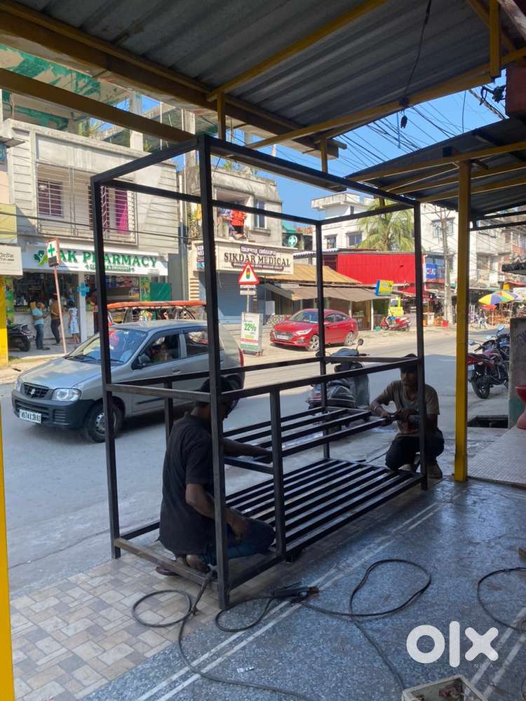 Need running momo maker