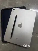 Apple iPad (10th Generation) + pencil + cover only (6 months old )