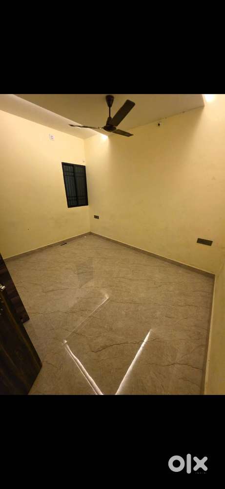 Looking for a female flatmate urgently