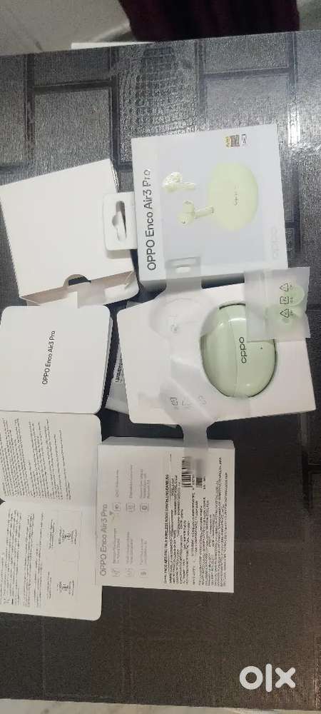Oppo Enco Air3 pro Airpods, Excellent condition, 10 months old brand W