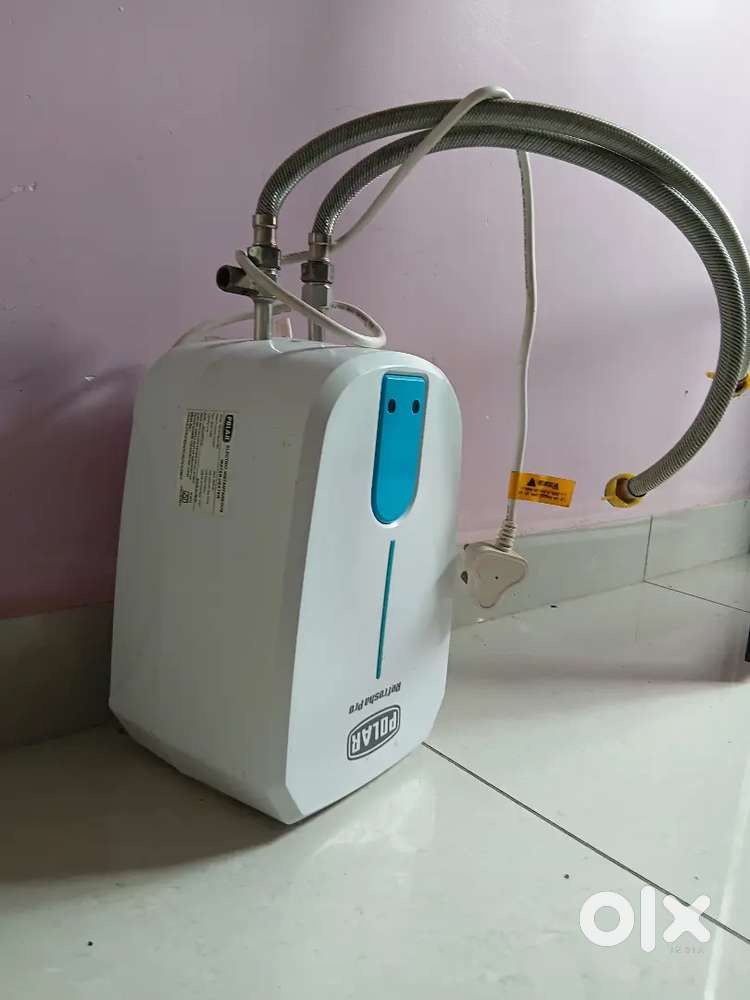 Instant water Geyser