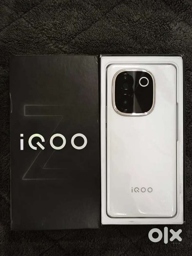 MANIA MOBILES iqoo z9s pro 8+256gb neat condition full kit just rs