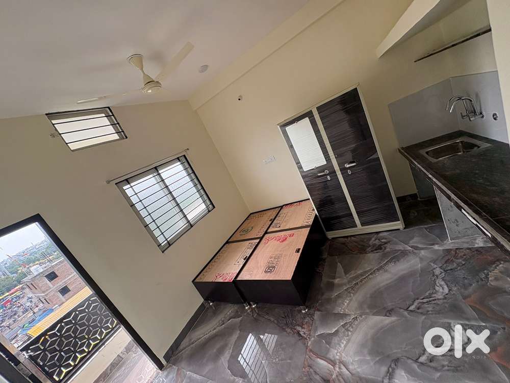 1 rk with balcony semi furnished independent property