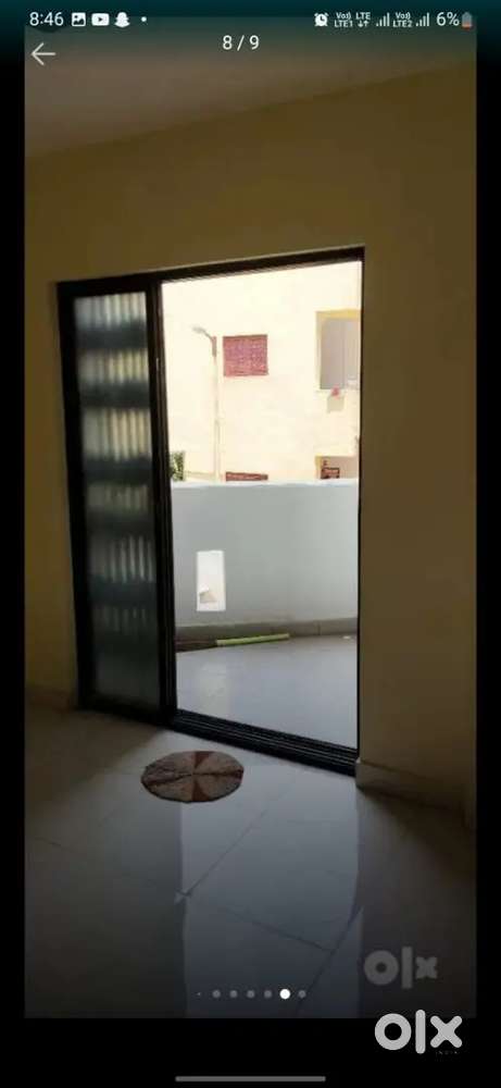 Need 2 girl roommates