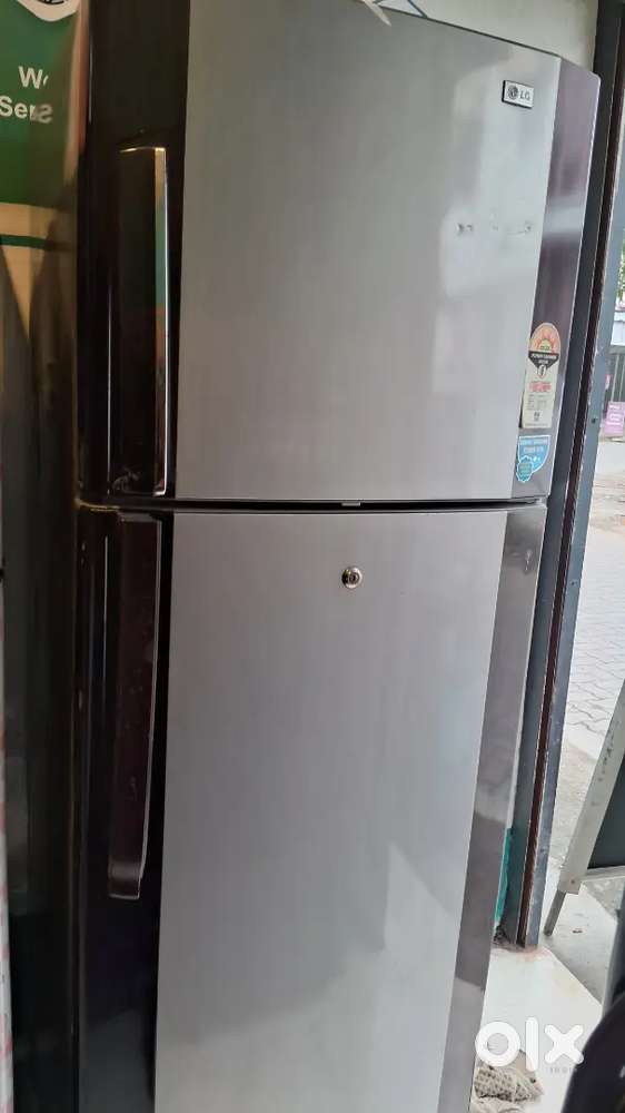 Lg 320 ltr double door fridge available