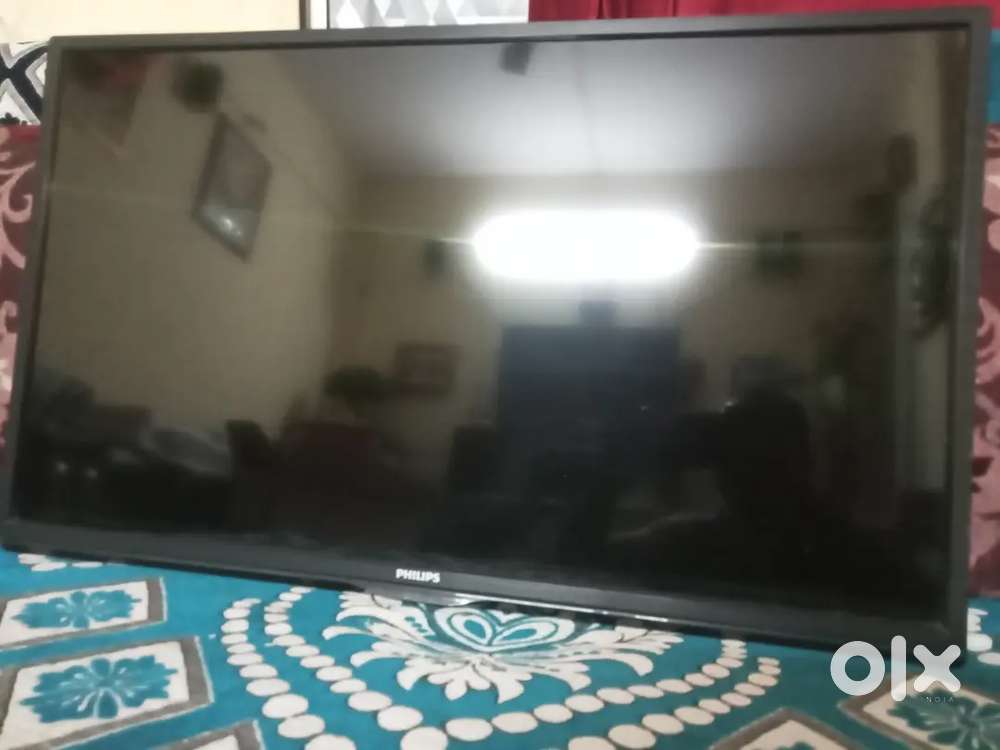 Philips Led smart TV 32+Other items