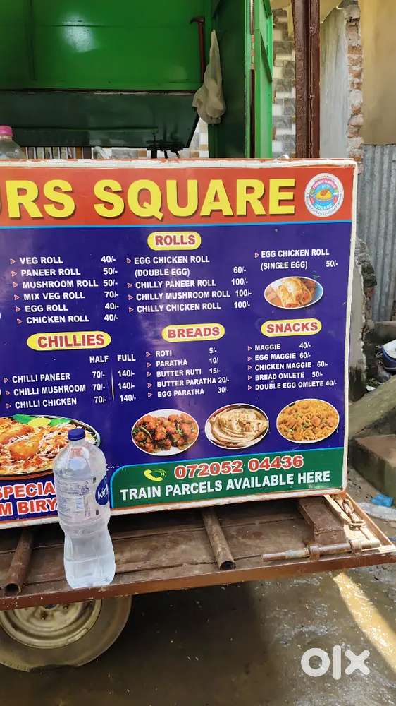 Helper for running food van