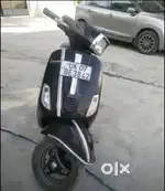 Vespa 125 cc black colour