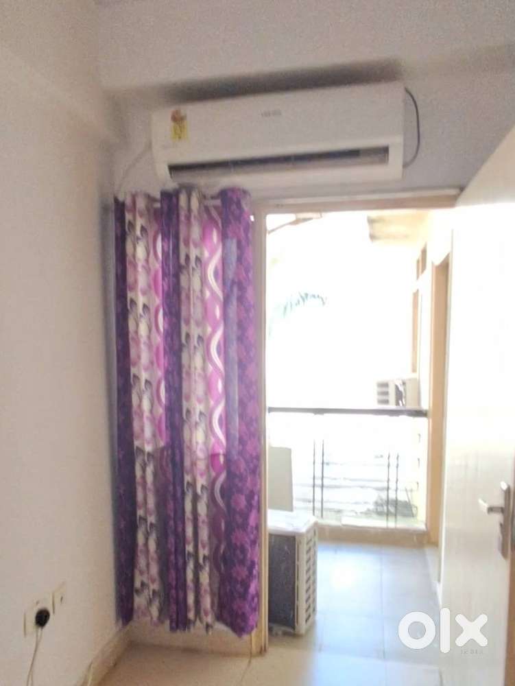 3 bhk flat in harilok jurs country in HIG vardhman block