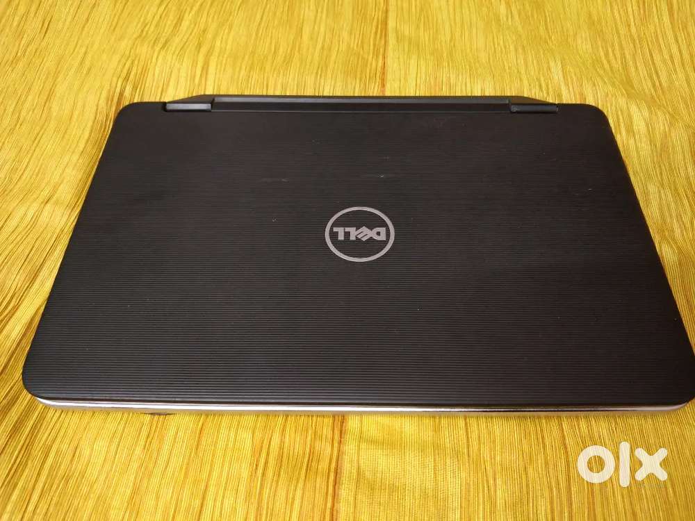 DELL VOSTRO 2520 EXCELLENT CONDITION