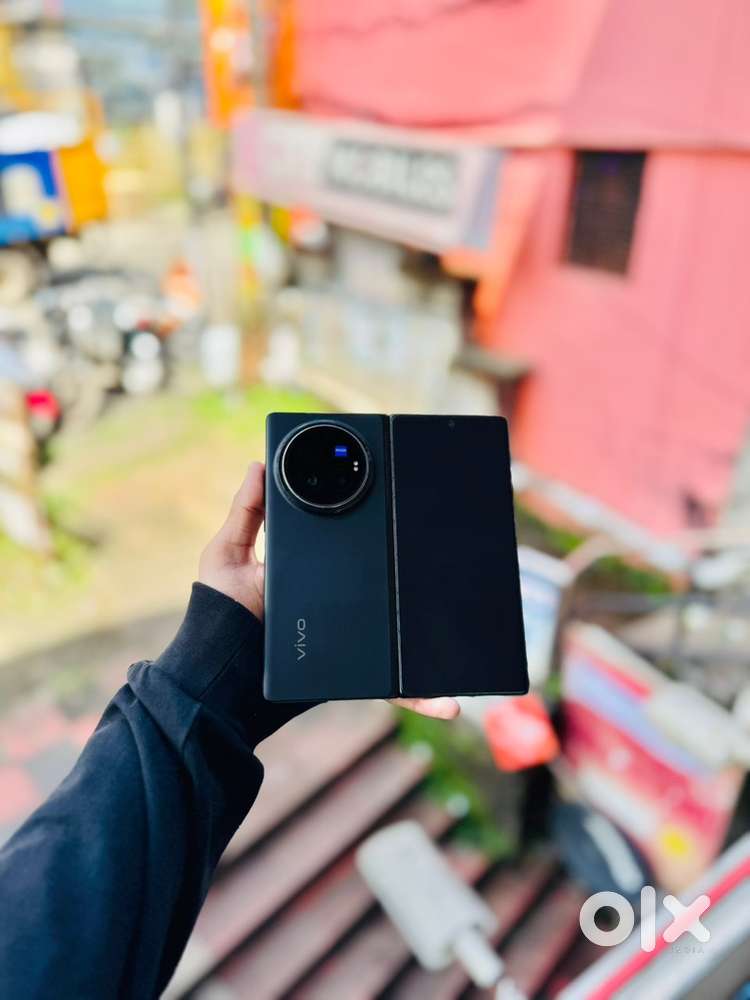 Vivo XFold 3 pro ( 12/256 GB ) Brand new Condition Full box