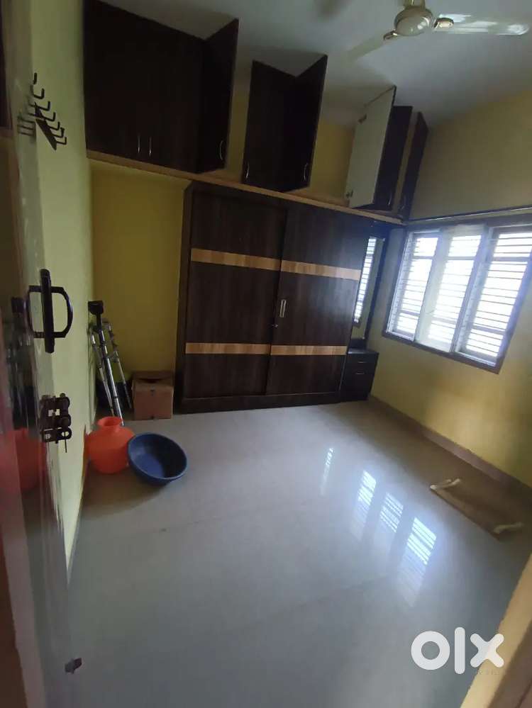 Ground floor for lease