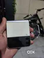 Phn main koi dikat nhi hai aaj tk kbhi khula nhi h all ok nd oringinal